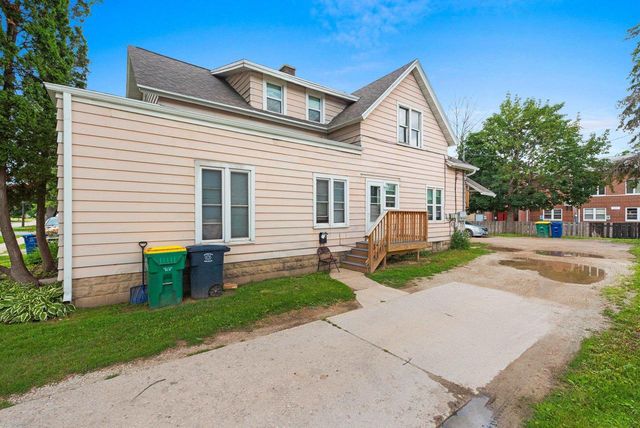 205 S OAKLAND STREET, Green Bay, WI 54303