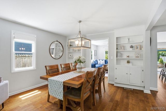 229 Roycroft Boulevard, Amherst, NY 14226