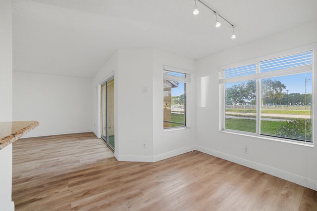 1041 Coral Club Drive 1041, Coral Springs, FL 33071