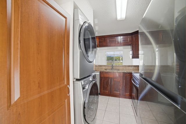 1041 Coral Club Drive 1041, Coral Springs, FL 33071