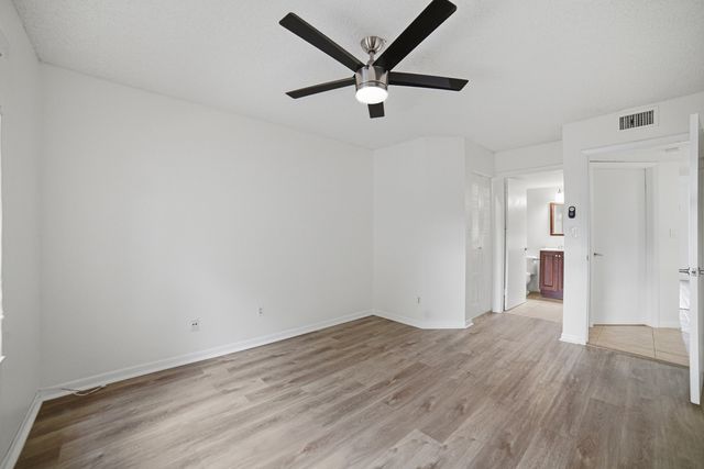 1041 Coral Club Drive 1041, Coral Springs, FL 33071