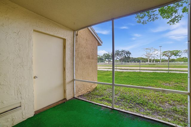 1041 Coral Club Drive 1041, Coral Springs, FL 33071