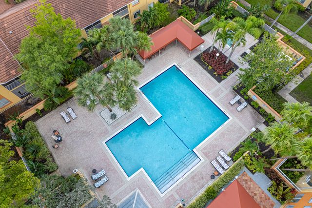 1041 Coral Club Drive 1041, Coral Springs, FL 33071