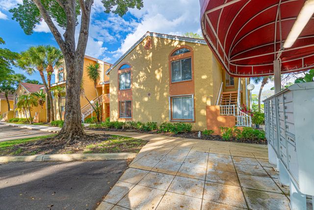 1041 Coral Club Drive 1041, Coral Springs, FL 33071