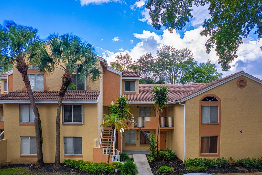 1041 Coral Club Drive 1041, Coral Springs, FL 33071