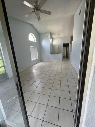31 LAKEPOINTE CIRCLE, Kissimmee, FL 34743