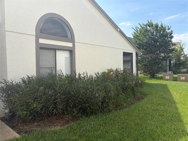 31 LAKEPOINTE CIRCLE, Kissimmee, FL 34743