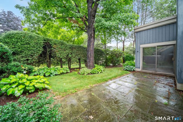 486 Heritage Village B, Southbury, CT 06488