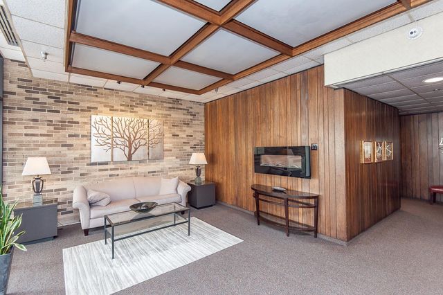 207 5th Avenue SW 901, Rochester, MN 55902