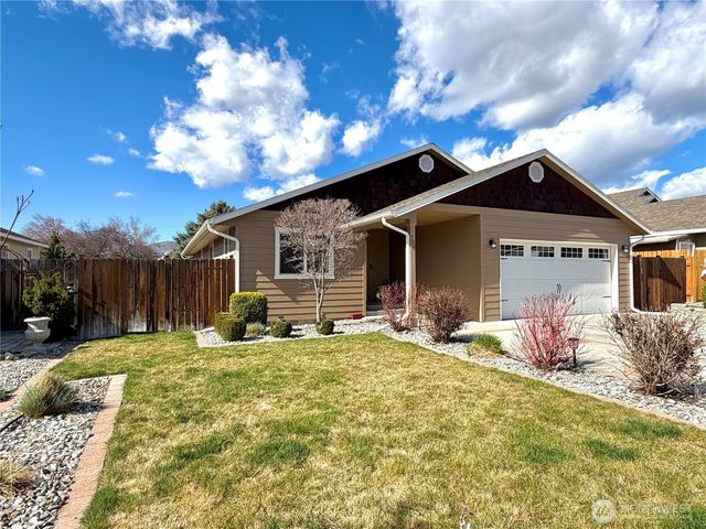 709 Paintbrush Lane, Omak, WA 98841