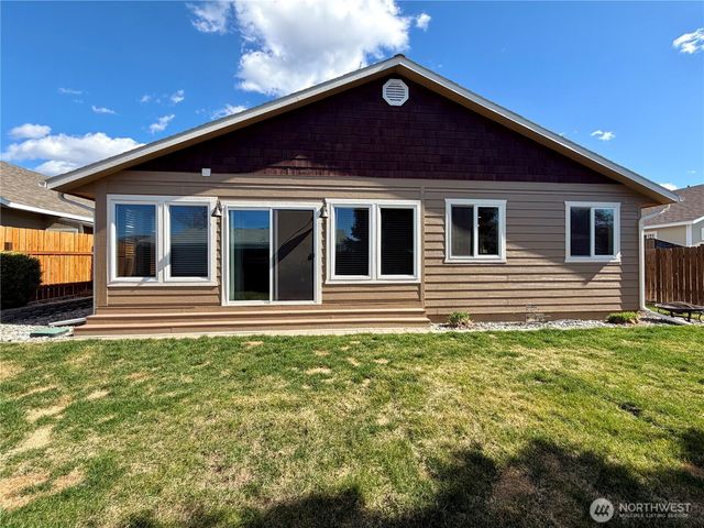 709 Paintbrush Lane, Omak, WA 98841