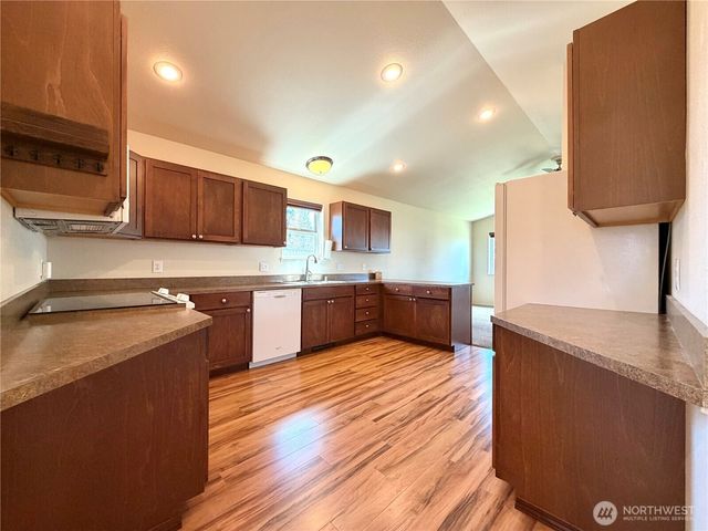 709 Paintbrush Lane, Omak, WA 98841