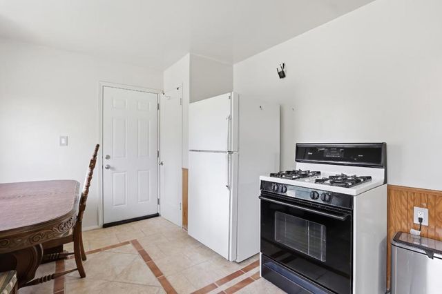 415 E Atlee Street, Stockton, CA 95204