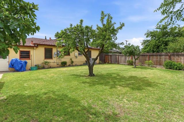 415 E Atlee Street, Stockton, CA 95204