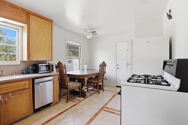 415 E Atlee Street, Stockton, CA 95204