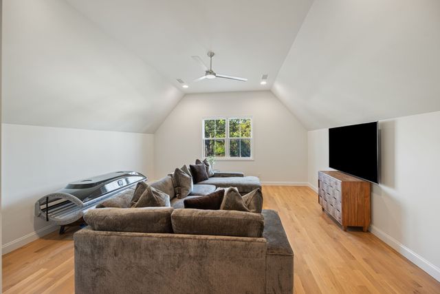 216 Disspayne Dr, Nashville, TN 37214