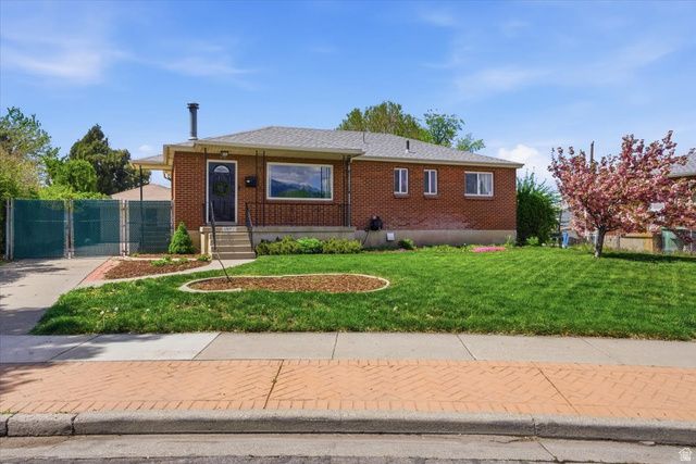 5972 S LA SALLE DR, Murray, UT 84123