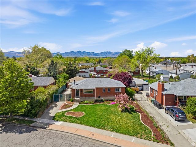 5972 S LA SALLE DR, Murray, UT 84123