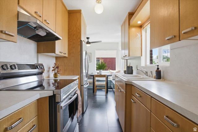 5972 S LA SALLE DR, Murray, UT 84123