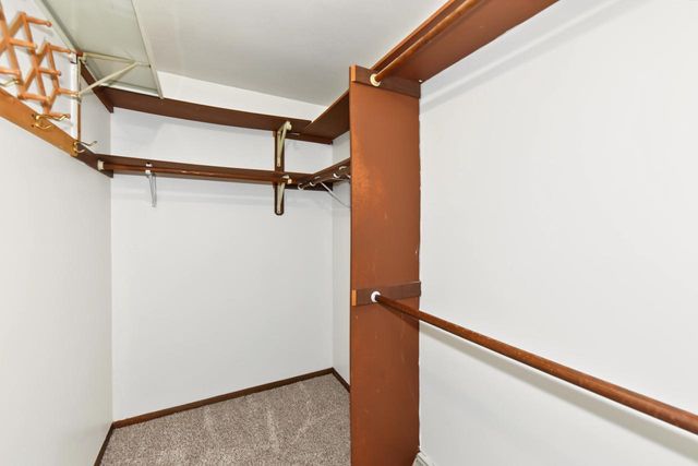 W188N9690 Orchard DRIVE, Germantown, WI 53022