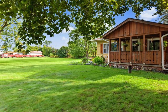 W188N9690 Orchard DRIVE, Germantown, WI 53022
