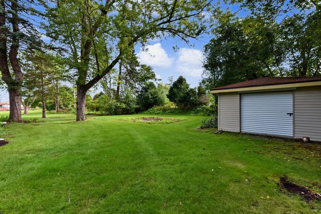 W188N9690 Orchard DRIVE, Germantown, WI 53022