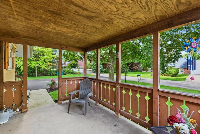 W188N9690 Orchard DRIVE, Germantown, WI 53022