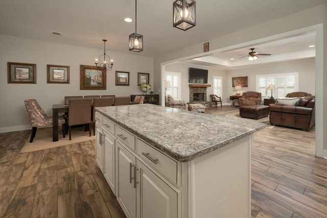 153 Lee Road 2207, Salem, AL 36874