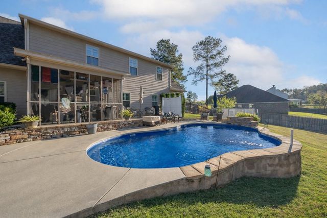 153 Lee Road 2207, Salem, AL 36874