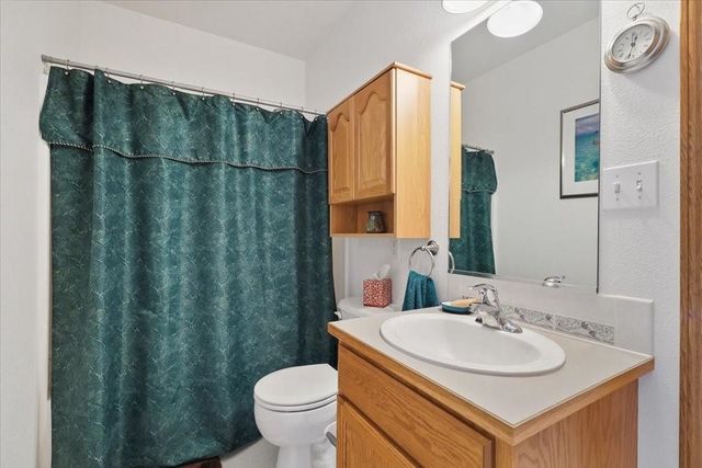 8710 E Sugar Pine Ln, Spokane, WA 99217