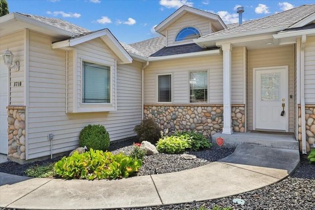 8710 E Sugar Pine Ln, Spokane, WA 99217
