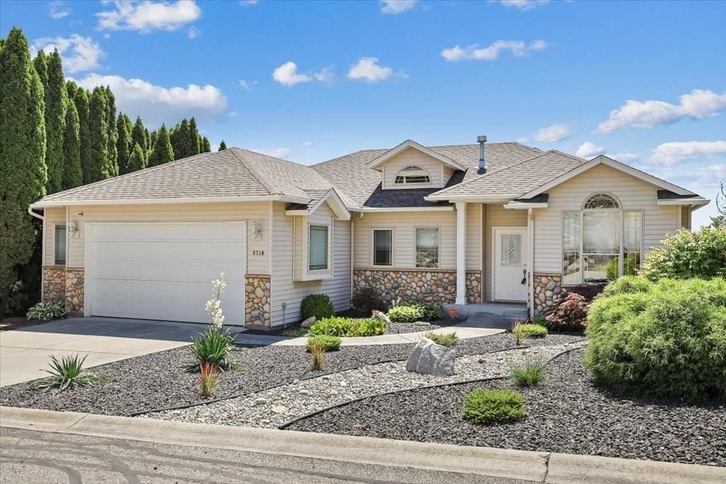 8710 E Sugar Pine Ln, Spokane, WA 99217