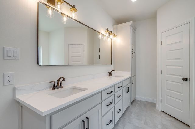 6705 Westover Drive, Granbury, TX 76049