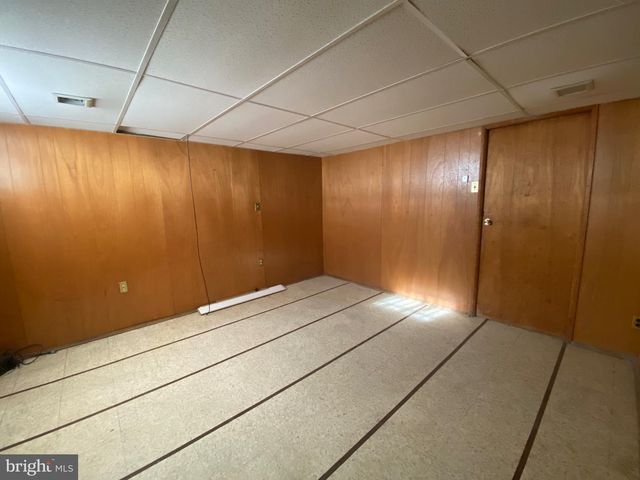 631 BEECH AVE, Glenolden, PA 19036