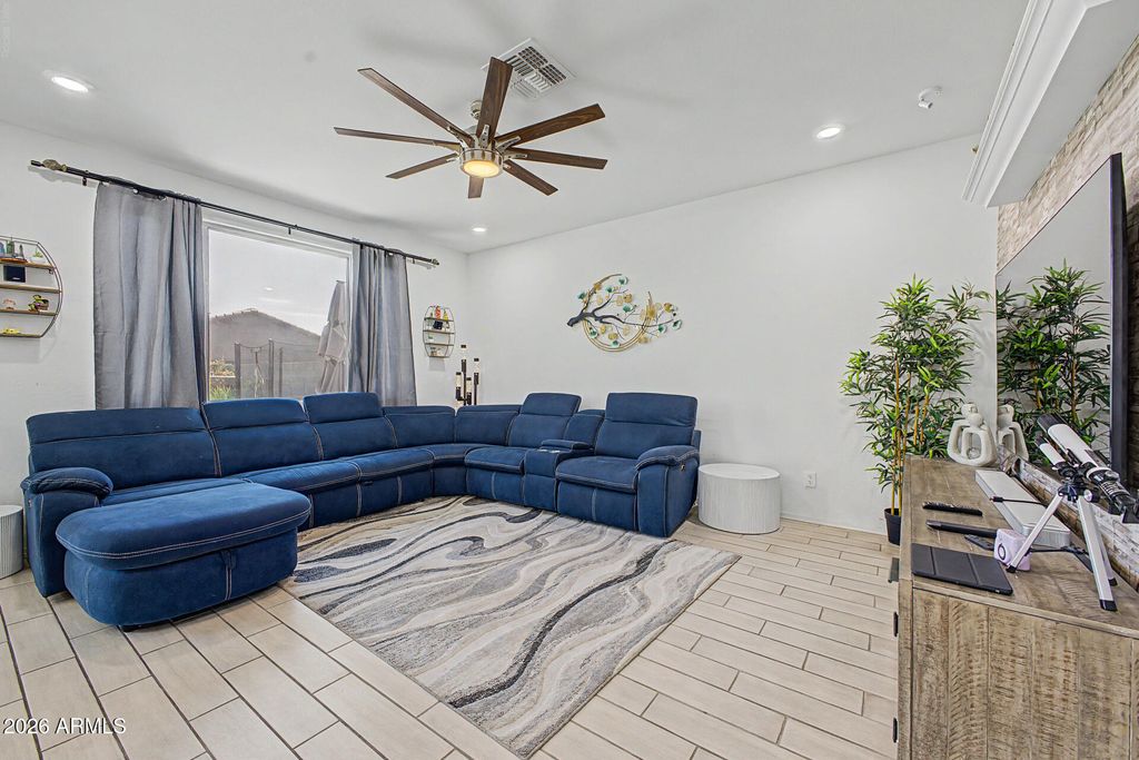12333 W KALER Drive, Glendale, AZ 85307 — photo 3