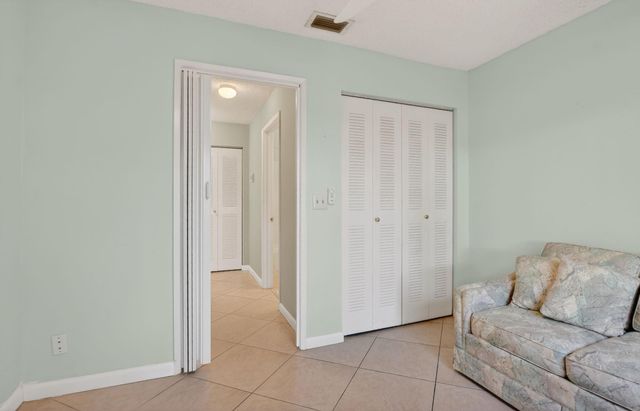 18565 Cherborg Dr 18565, Boca Raton, FL 33496