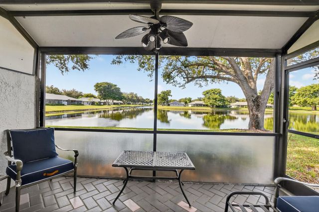 18565 Cherborg Dr 18565, Boca Raton, FL 33496