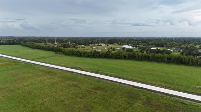 1719 Rymal Ranch Rd, Algoa, TX 77511