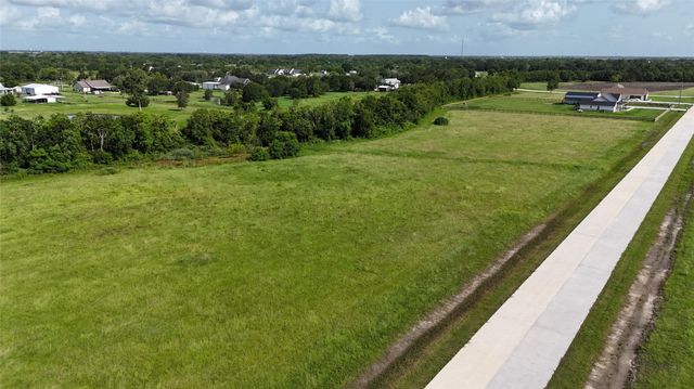 1719 Rymal Ranch Rd, Algoa, TX 77511