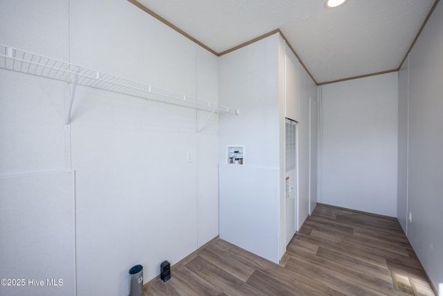 30 Butler Lakes Lane, Clinton, NC 28328