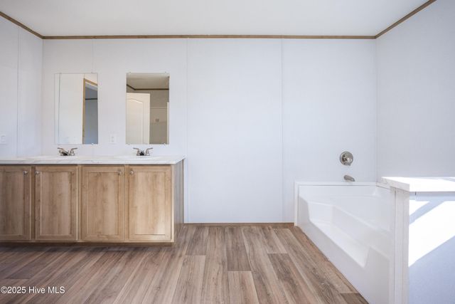 30 Butler Lakes Lane, Clinton, NC 28328