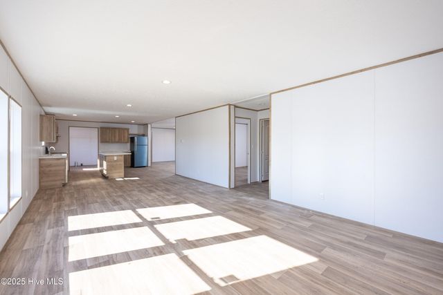 30 Butler Lakes Lane, Clinton, NC 28328