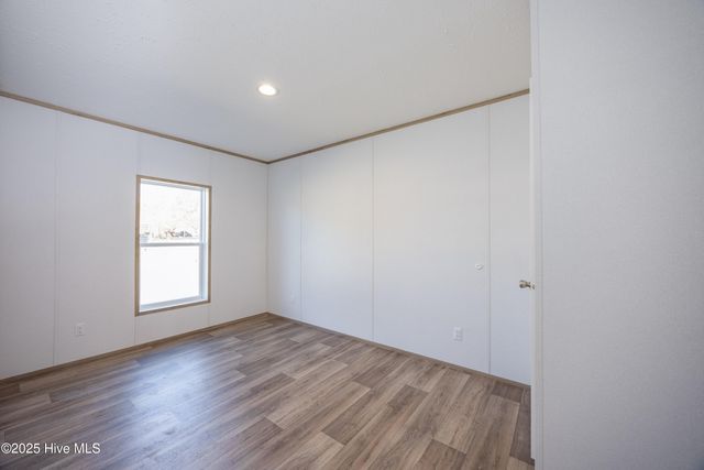 30 Butler Lakes Lane, Clinton, NC 28328