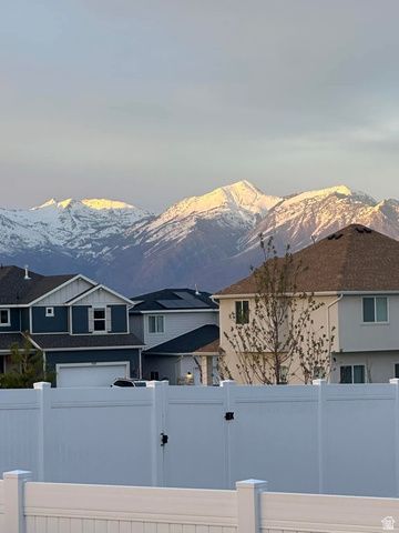 4633 E GOLDEN HILLS LOOP, Eagle Mountain, UT 84005
