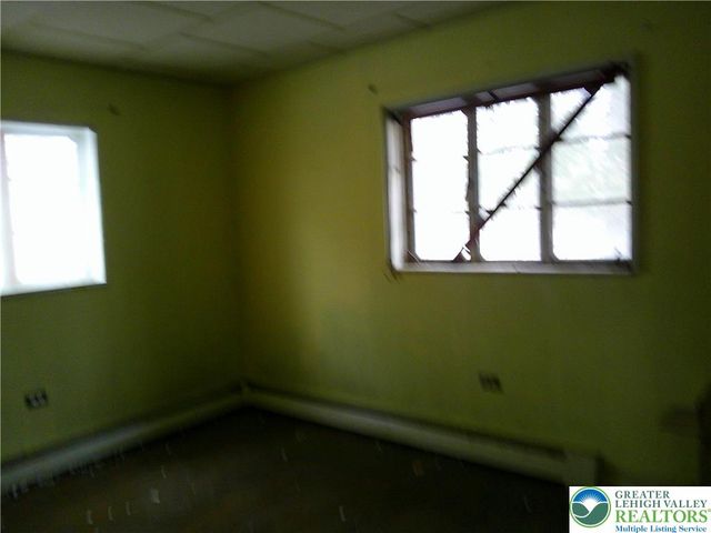 414 Turkey Ridge Road, Upper Mt Bethel Twp, PA 18343