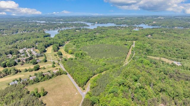 0 Windlass RD, Moneta, VA 24121