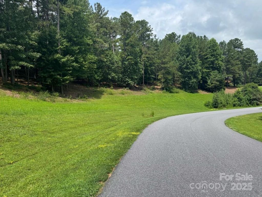 110 Rivercliff Drive E, Connelly Springs, NC 28612