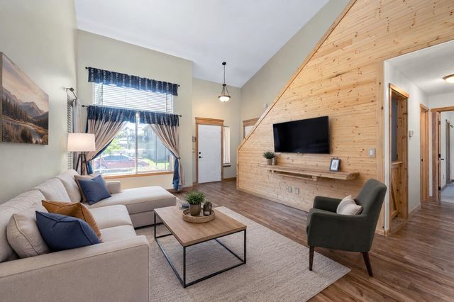 9815 E Springfield Ln, Spokane Valley, WA 99206