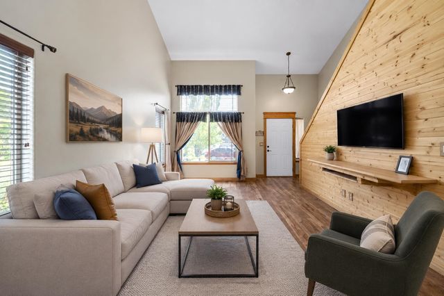 9815 E Springfield Ln, Spokane Valley, WA 99206