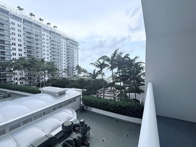 2301 Collins Ave 621, Miami Beach, FL 33139